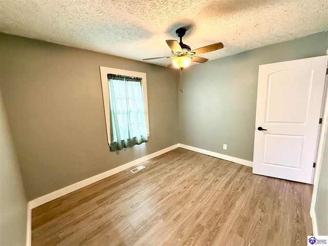 533 Kirkpatrick Avenue, Hodgenville, KY 42748