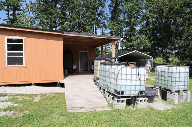 771 Long Mountain Rd, Mcminnville, TN 37110