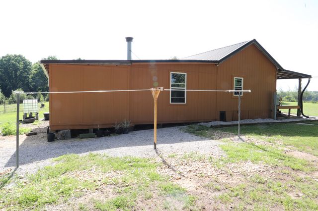 771 Long Mountain Rd, Mcminnville, TN 37110