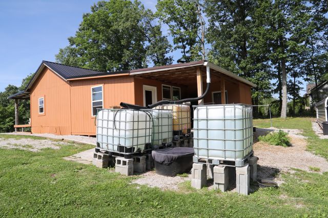 771 Long Mountain Rd, Mcminnville, TN 37110