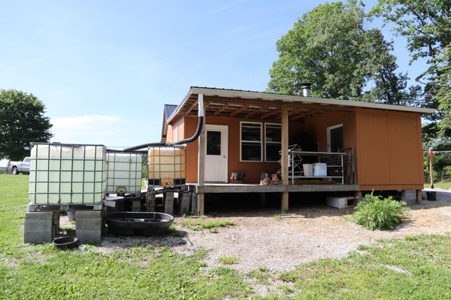 771 Long Mountain Rd, Mcminnville, TN 37110