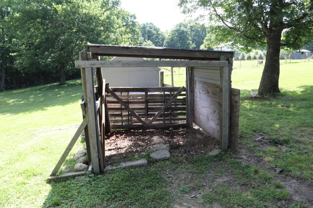 771 Long Mountain Rd, Mcminnville, TN 37110