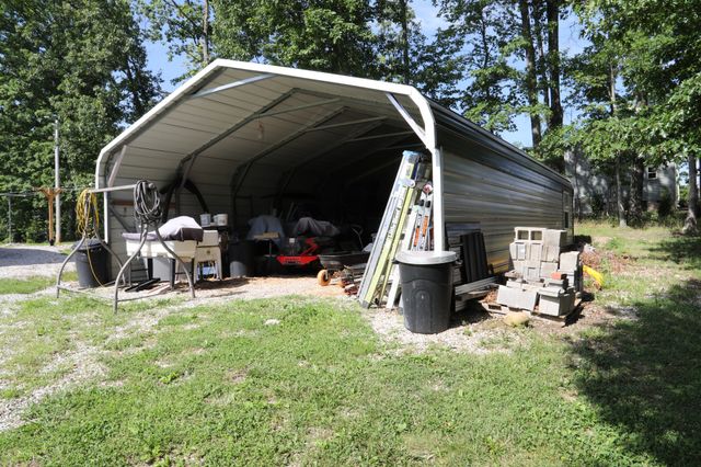 771 Long Mountain Rd, Mcminnville, TN 37110