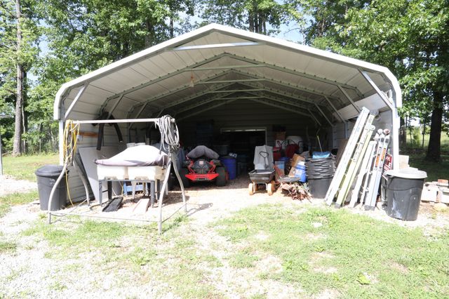 771 Long Mountain Rd, Mcminnville, TN 37110