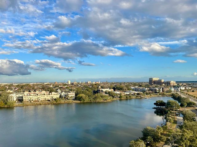 14 Lockwood Drive 3b, Charleston, SC 29401