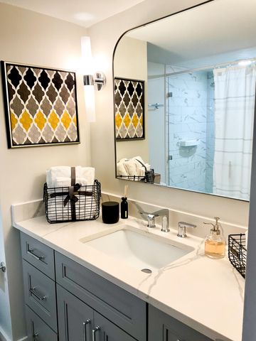 14 Lockwood Drive 3b, Charleston, SC 29401