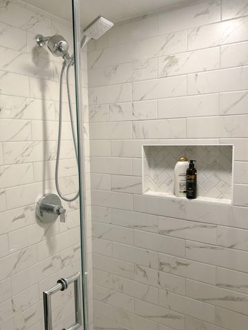 14 Lockwood Drive 3b, Charleston, SC 29401