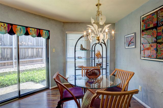 9419 Viewside Drive, Dallas, TX 75231