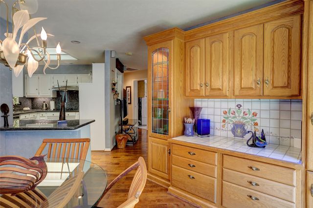 9419 Viewside Drive, Dallas, TX 75231