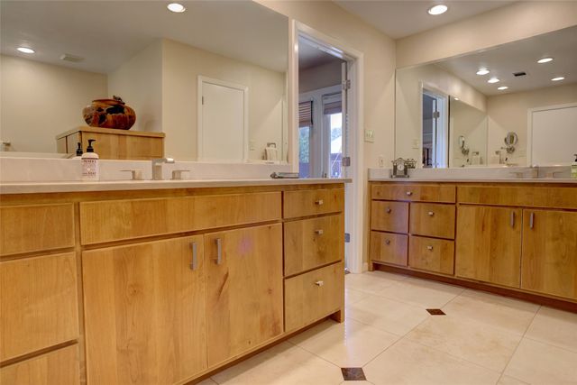 9419 Viewside Drive, Dallas, TX 75231