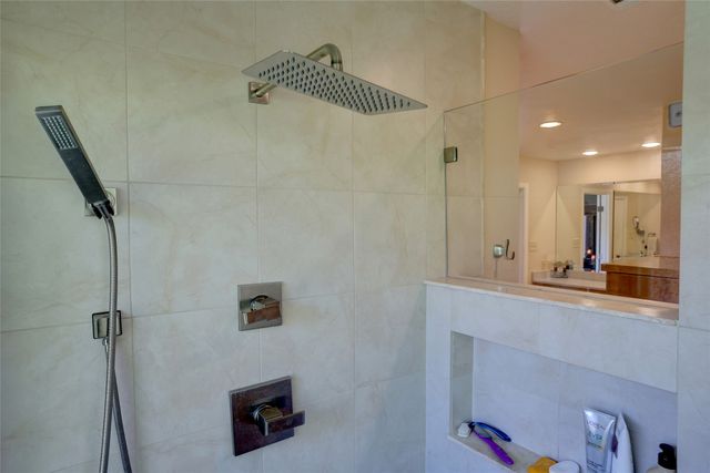 9419 Viewside Drive, Dallas, TX 75231