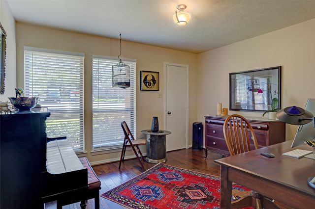 9419 Viewside Drive, Dallas, TX 75231