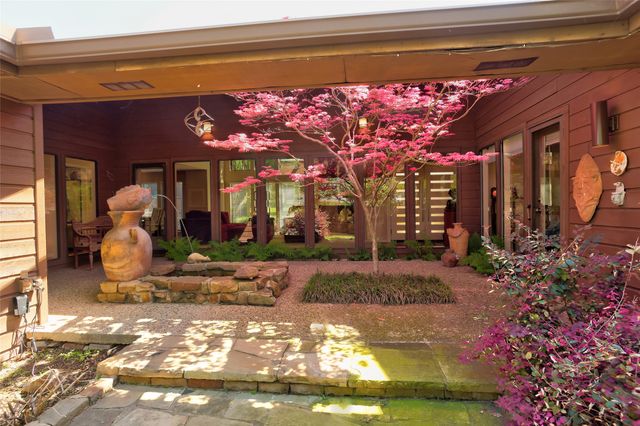 9419 Viewside Drive, Dallas, TX 75231