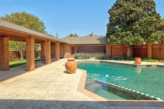 9419 Viewside Drive, Dallas, TX 75231