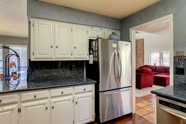 9419 Viewside Drive, Dallas, TX 75231