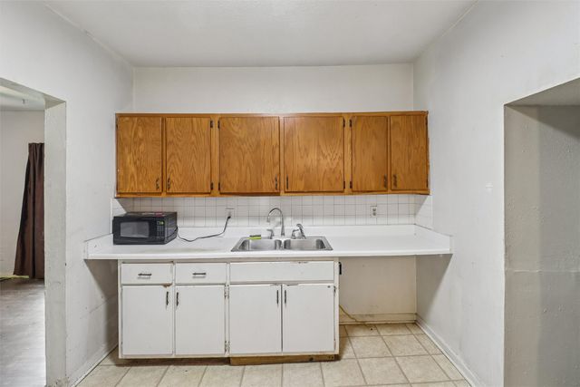 1804 21st Street, Des Moines, IA 50310