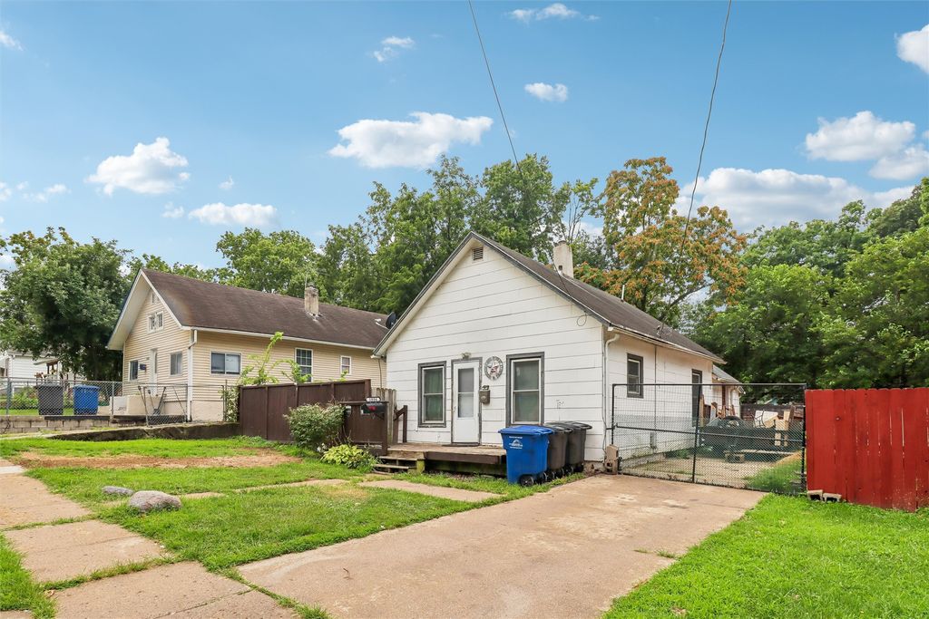 1804 21st Street, Des Moines, IA 50310
