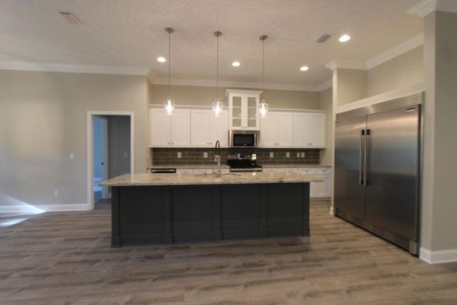 10 SE Hollywood Boulevard, Fort Walton Beach, FL 32548