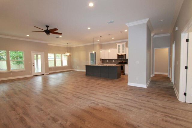 10 SE Hollywood Boulevard, Fort Walton Beach, FL 32548