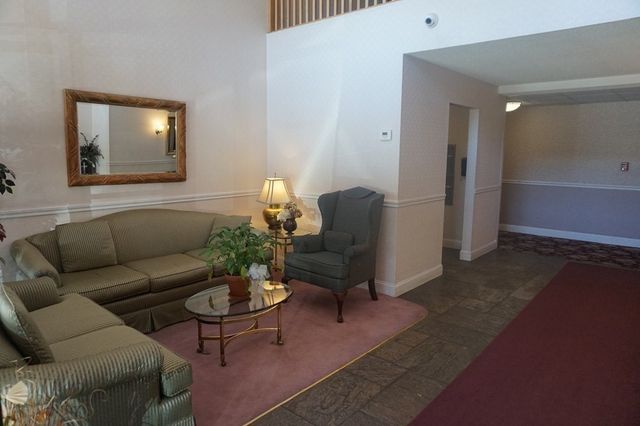 3 Summit Drive 24, Reading, MA 01867