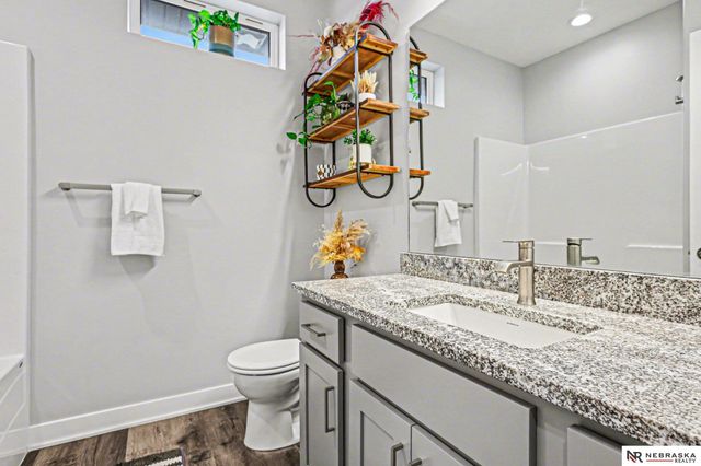 7641 Kallum Drive, Lincoln, NE 68516