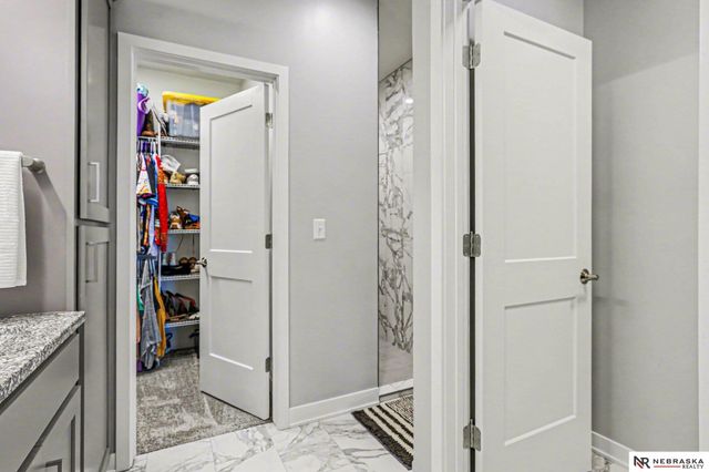 7641 Kallum Drive, Lincoln, NE 68516