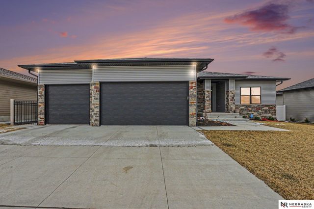 7641 Kallum Drive, Lincoln, NE 68516