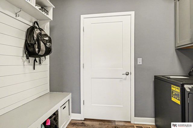 7641 Kallum Drive, Lincoln, NE 68516