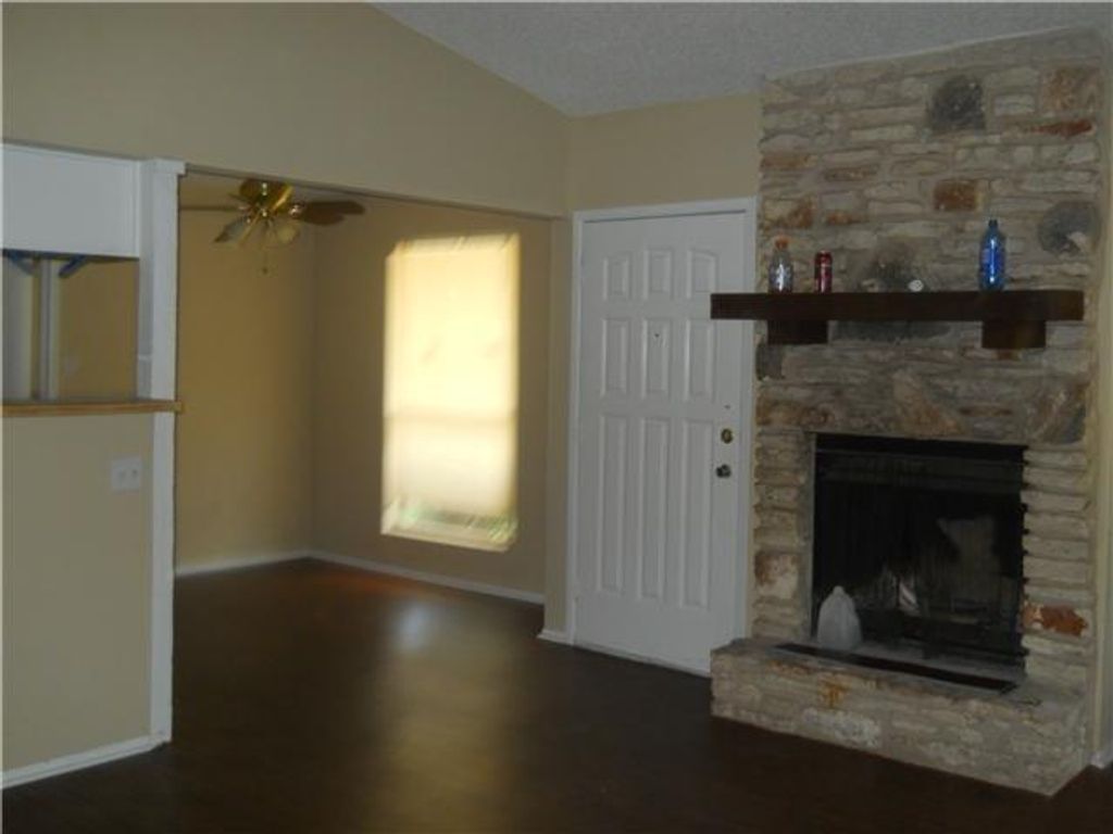 1224 TARTAN LN A, Austin, TX 78753