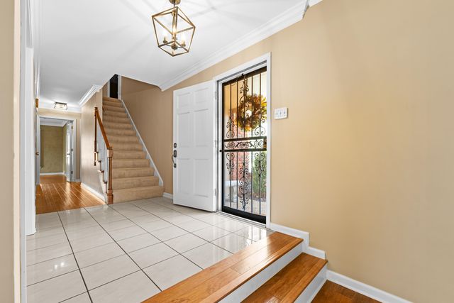 1751 MAGNOLIA TREE RD, Germantown, TN 38138