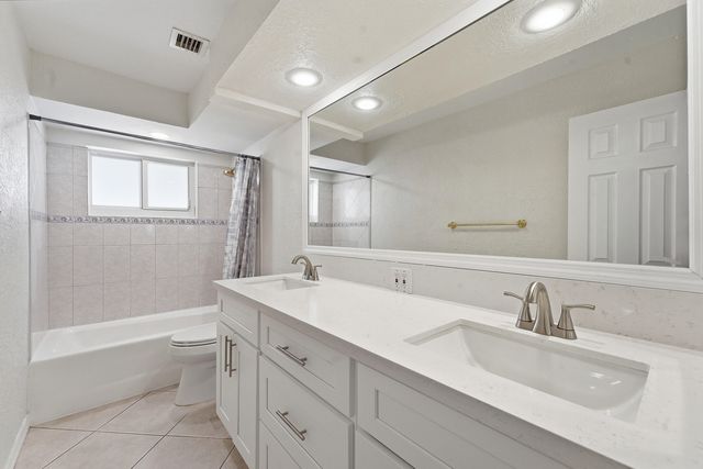 1641 NE 56th Court, Fort Lauderdale, FL 33334