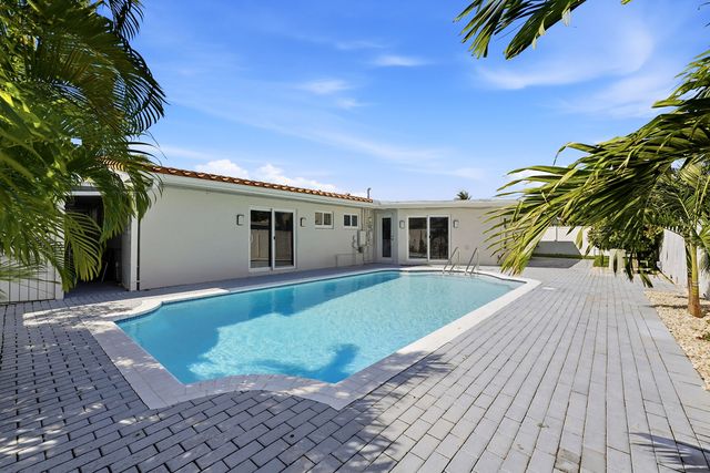 1641 NE 56th Court, Fort Lauderdale, FL 33334