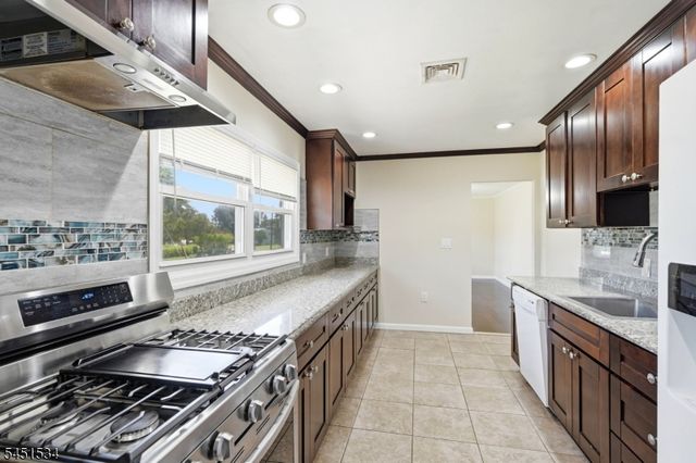 4 Rachel Ter, Piscataway Twp., NJ 08854