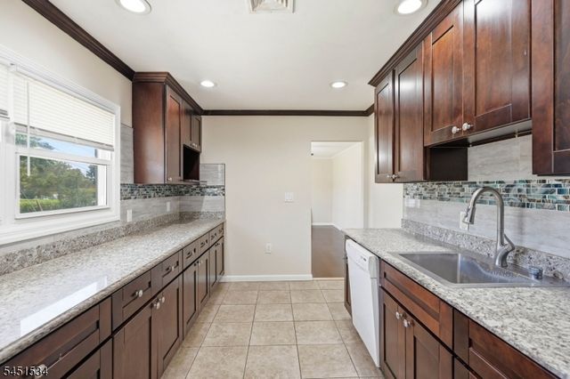 4 Rachel Ter, Piscataway Twp., NJ 08854