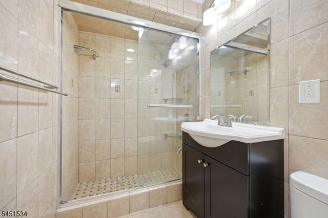 4 Rachel Ter, Piscataway Twp., NJ 08854