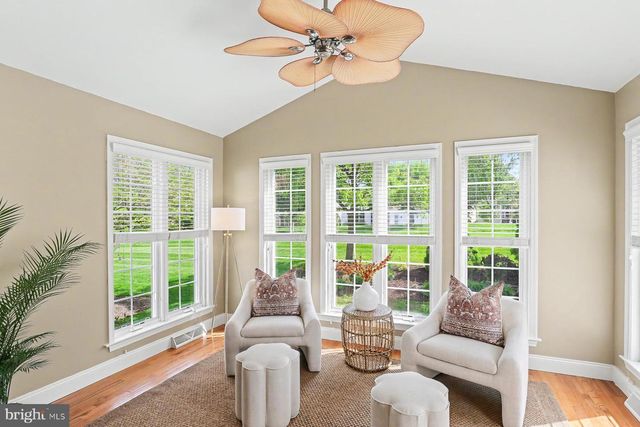 7 THICKET LN, Lancaster, PA 17602