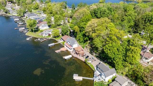 8568 Lake Avenue, Watervliet, MI 49098