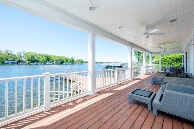 8568 Lake Avenue, Watervliet, MI 49098
