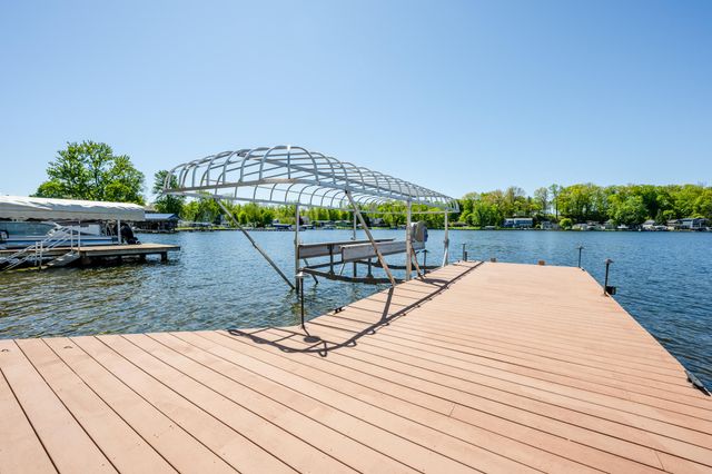8568 Lake Avenue, Watervliet, MI 49098