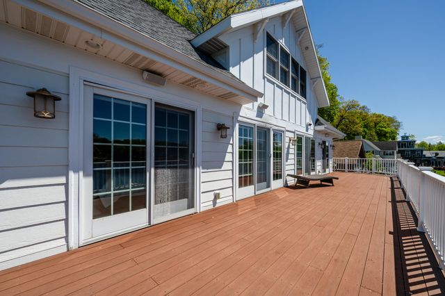 8568 Lake Avenue, Watervliet, MI 49098