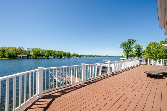 8568 Lake Avenue, Watervliet, MI 49098