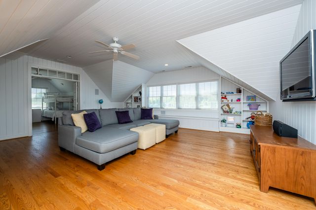 8568 Lake Avenue, Watervliet, MI 49098