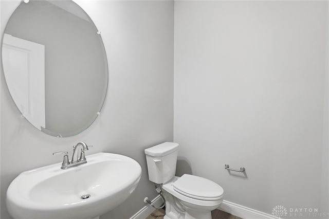 889 Reeder Circle, Dayton, OH 45458