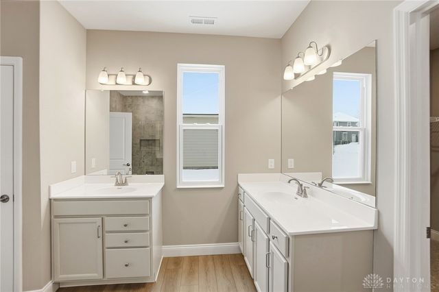 889 Reeder Circle, Dayton, OH 45458