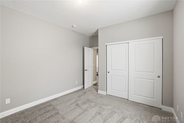 889 Reeder Circle, Dayton, OH 45458