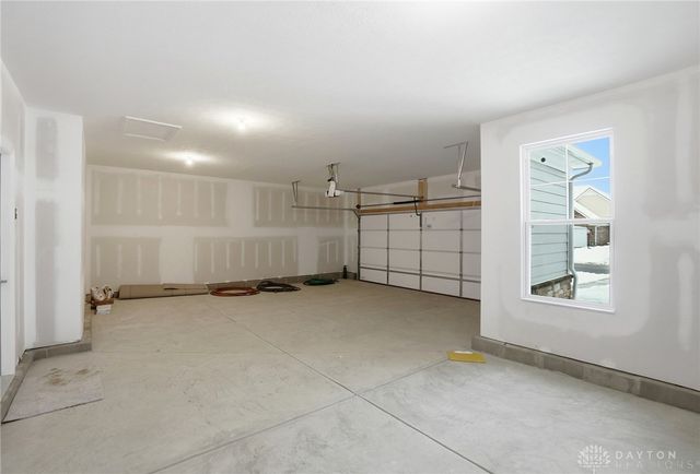 889 Reeder Circle, Dayton, OH 45458