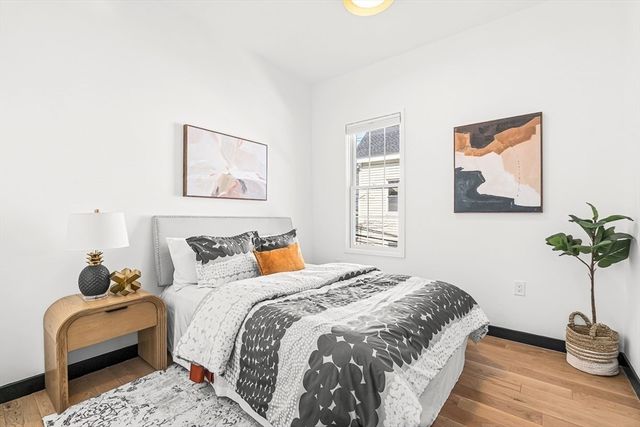 14 Carlton St B, Somerville, MA 02143