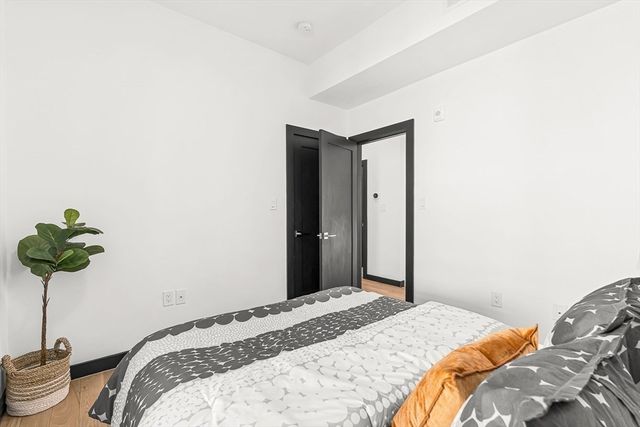 14 Carlton St B, Somerville, MA 02143