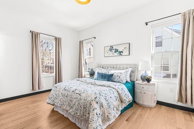 14 Carlton St B, Somerville, MA 02143