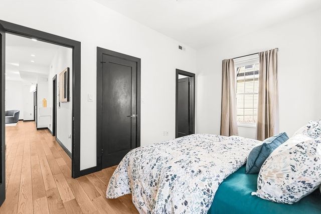 14 Carlton St B, Somerville, MA 02143